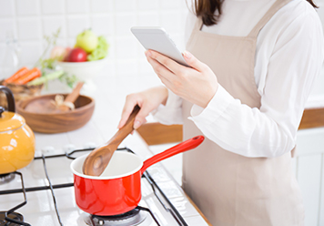 お子様の来院や終了を保護者の方へメール送信する「見守りメールシステム」を導入